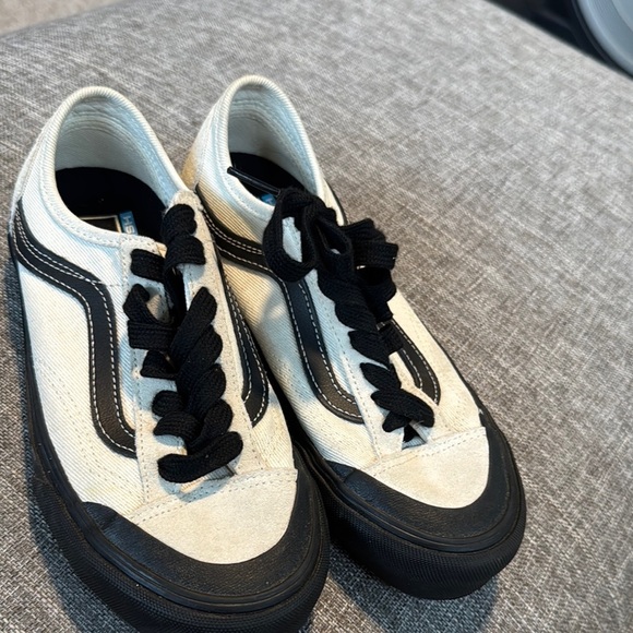 Vans Classic Black and White Canvas Sneakers - Picture 2 of 9
